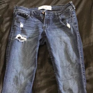 Hollister super skinny jeans dark wash color